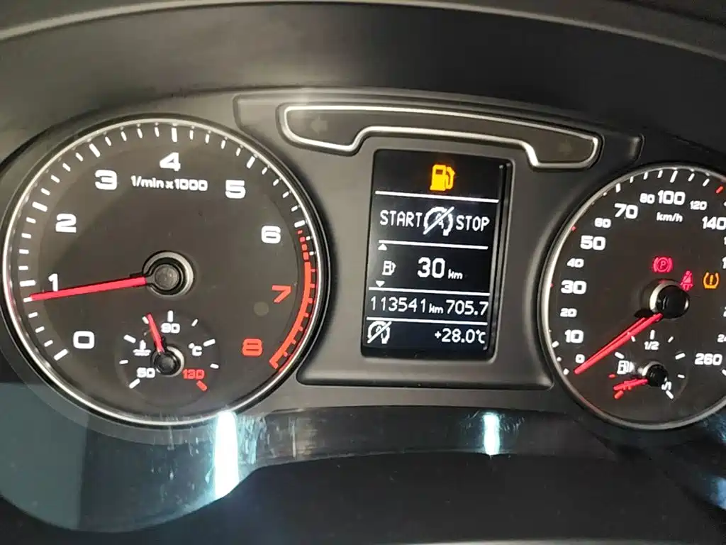 Audi Q3 2014 — фото 12