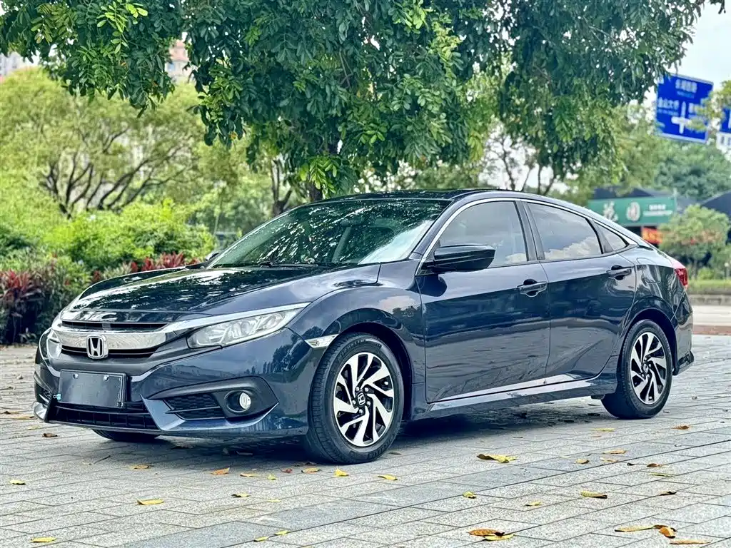 Honda Civic 2018 — фото 1
