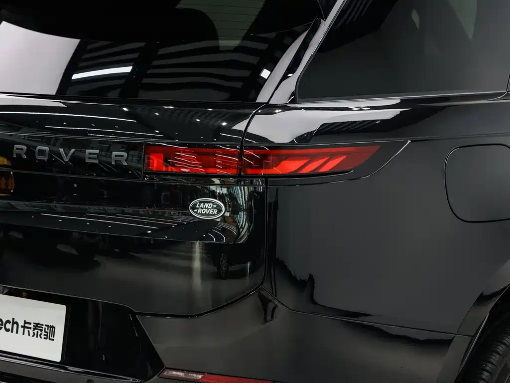 Land Rover Range Rover Sport 2024 — фото 9