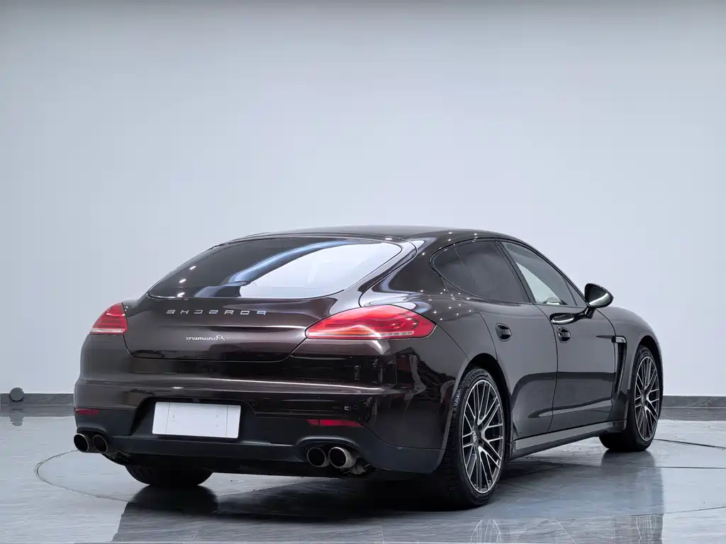 Porsche Panamera 2016 — фото 8