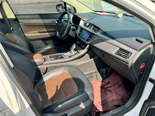 Geely Emgrand GS 2016