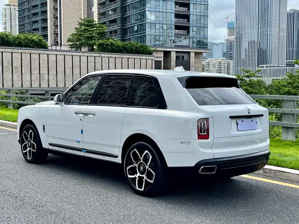 Rolls-Royce Cullinan 2021