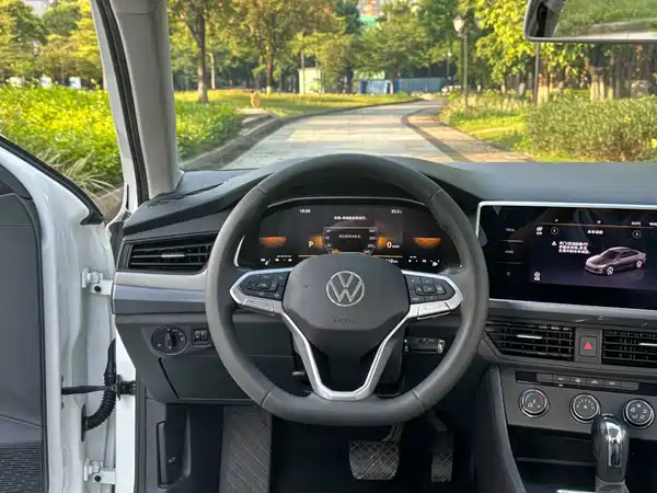 Volkswagen Bora 2024