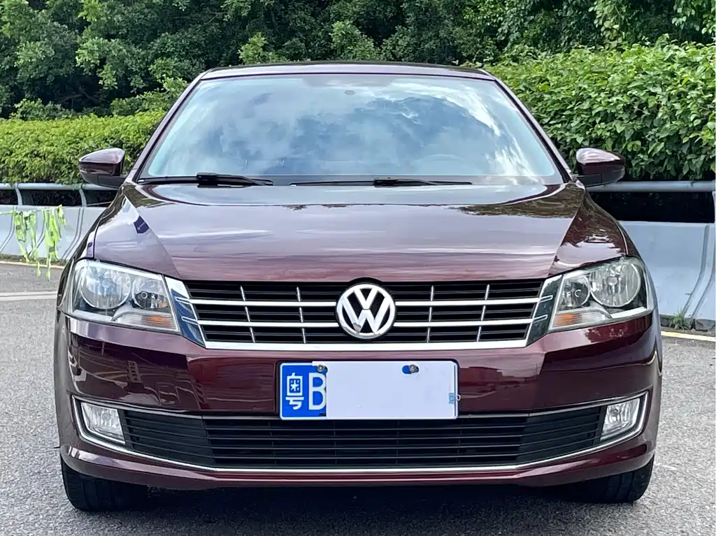 Volkswagen Lavida 2013