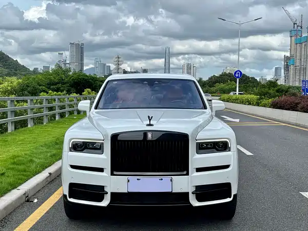 Rolls-Royce Cullinan 2021