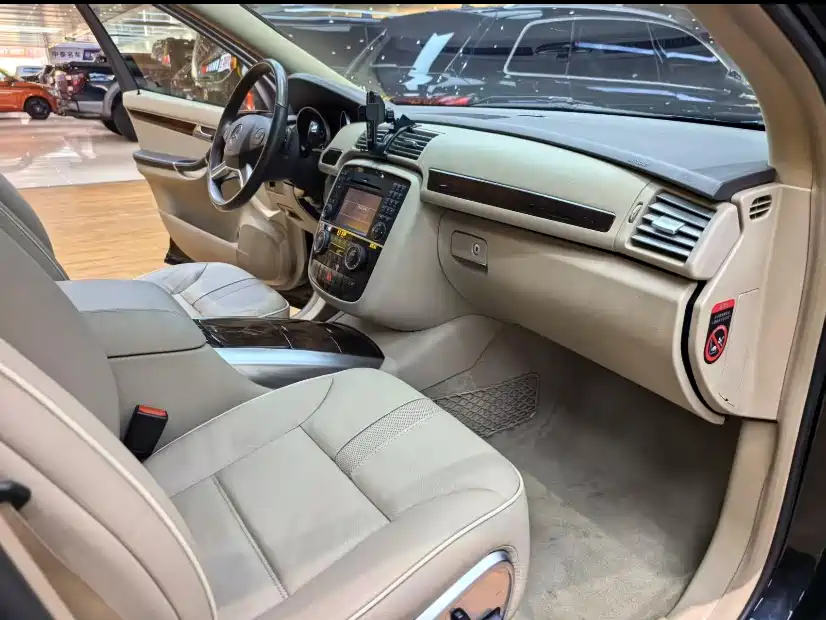 Mercedes-Benz R-Class 2013