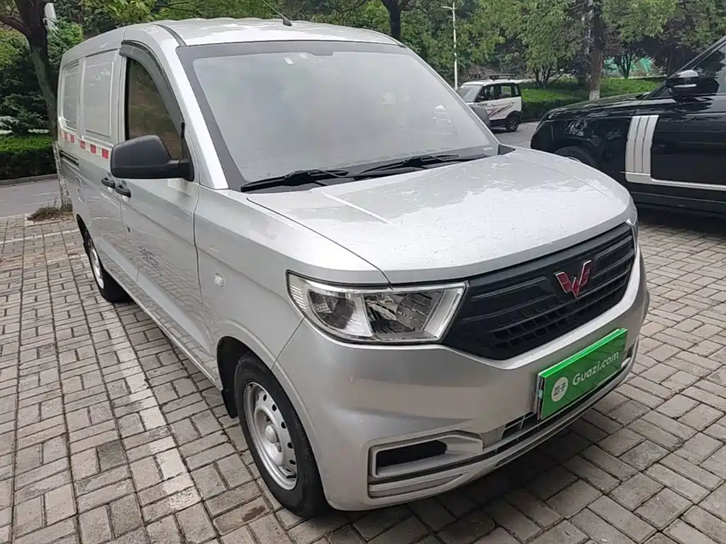 Wuling Hongguang V 2020 — фото 4