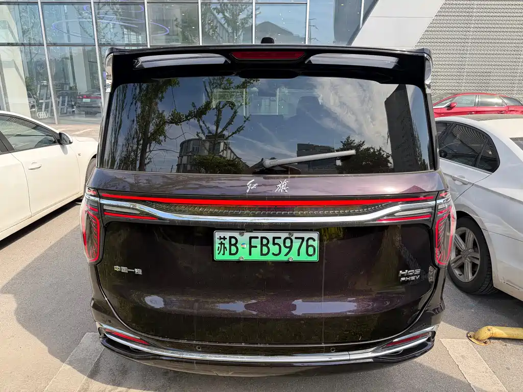 Hongqi HQ9 PHEV 2024 — фото 3