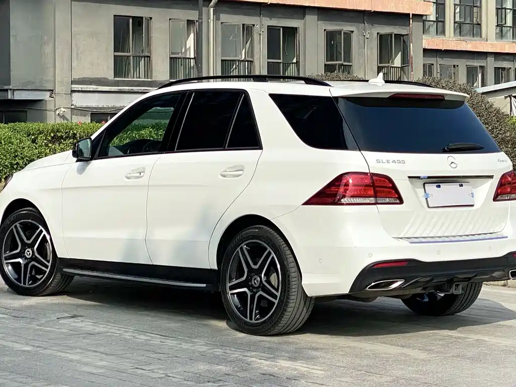 Mercedes-Benz GLE 2018 — фото 2