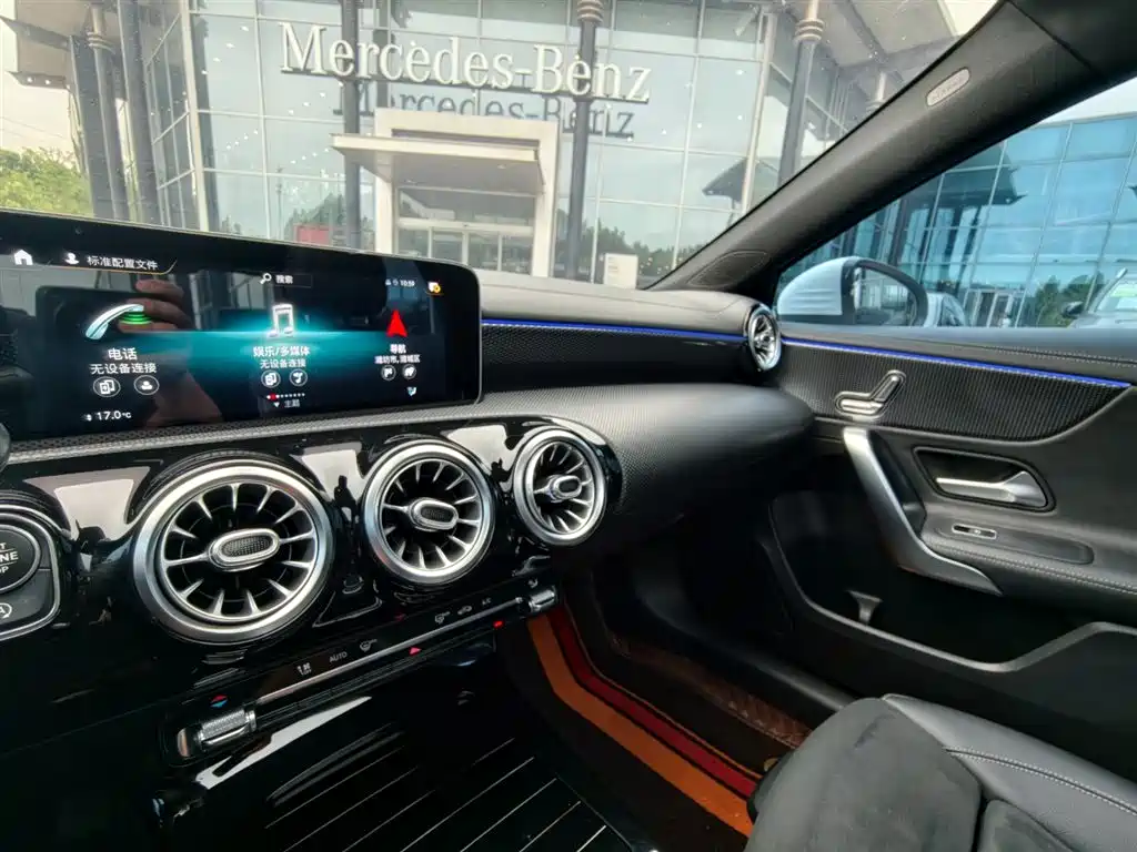 Mercedes-Benz A-Class 2020 — фото 12