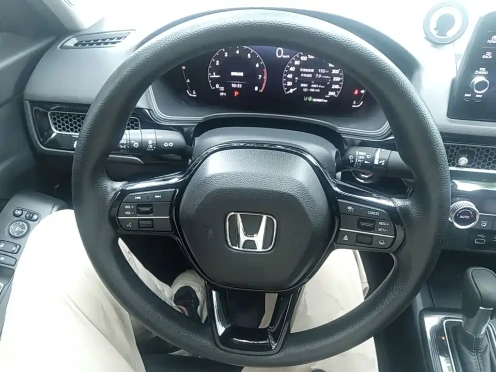 Honda Civic 2024 — фото 11