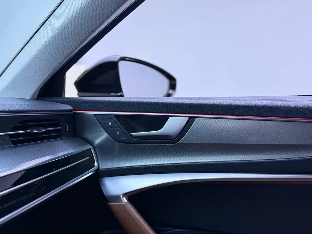 Audi A6L 2022 — фото 9