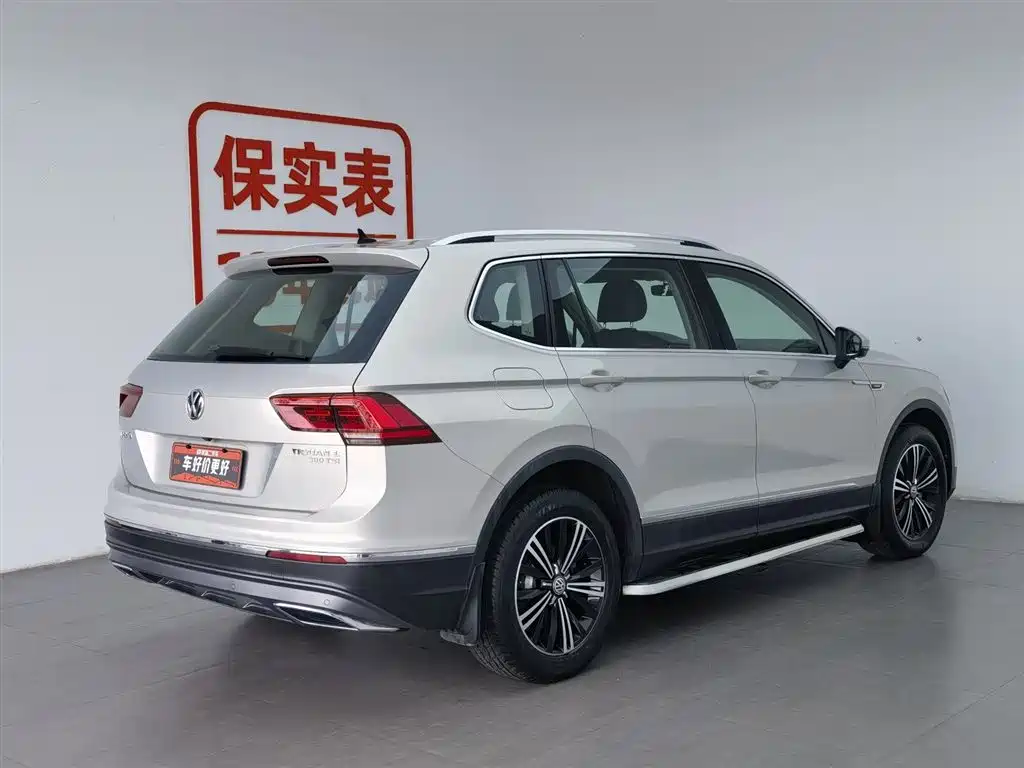 Volkswagen Tiguan L 2017 — фото 2