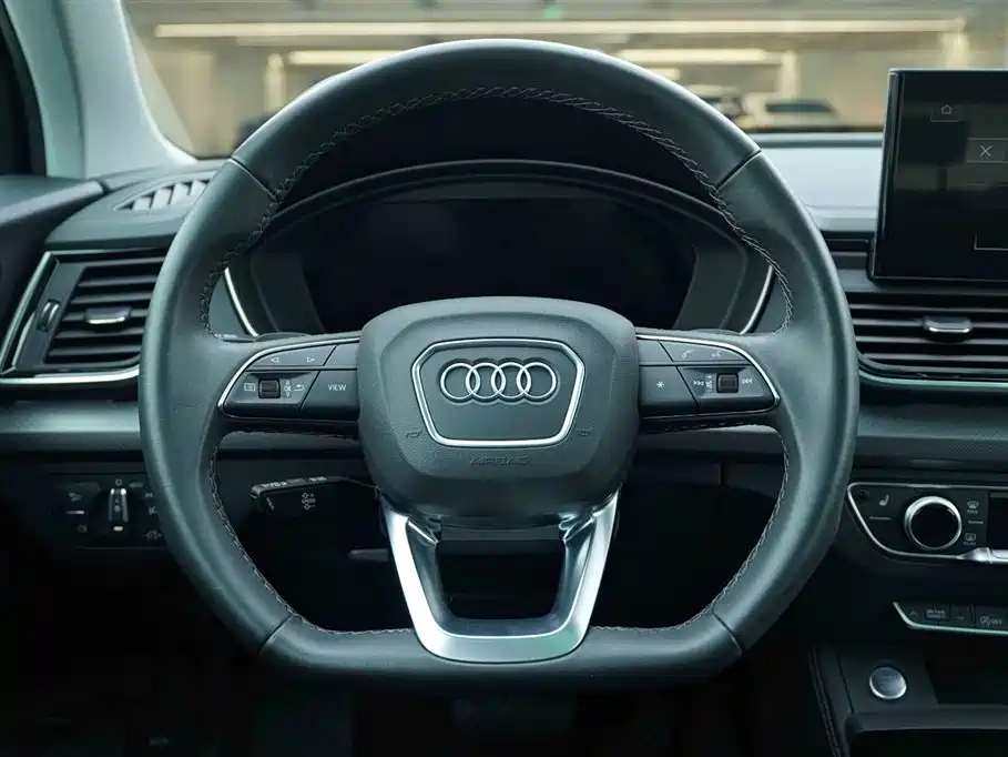 Audi Q5L 2022 — фото 18