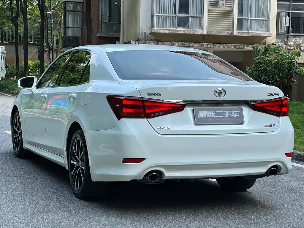 Toyota Crown 2019 — фото 15