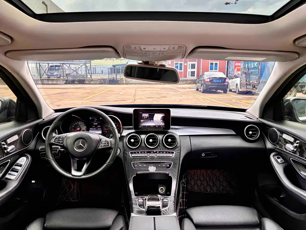 Mercedes-Benz C-Class 2017 — фото 12