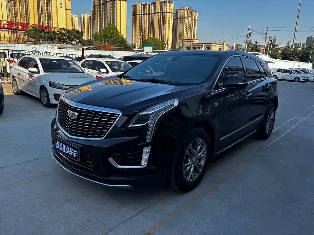 Cadillac XT5 2019 — фото 1