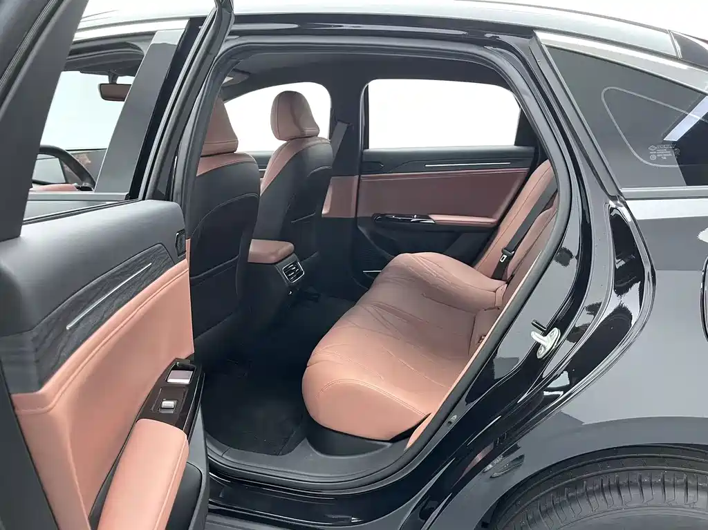 Geely Galaxy L6 2025 — фото 16