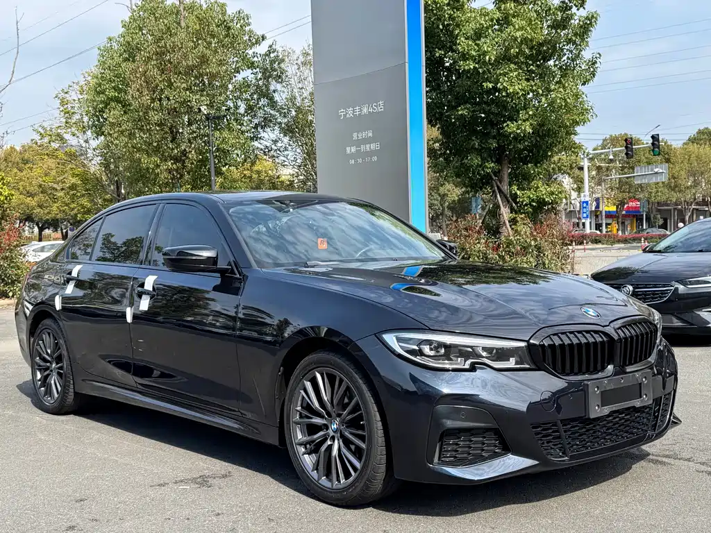 BMW 3 Series 2022