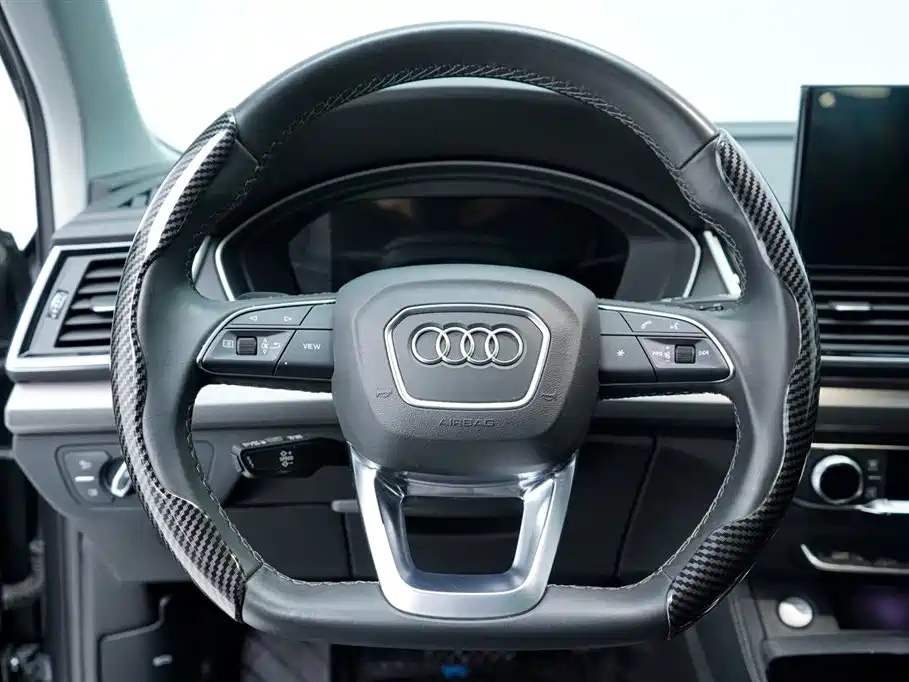 Audi Q5L 2022 — фото 23