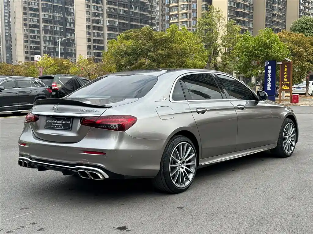 Mercedes-Benz E-Class 2021