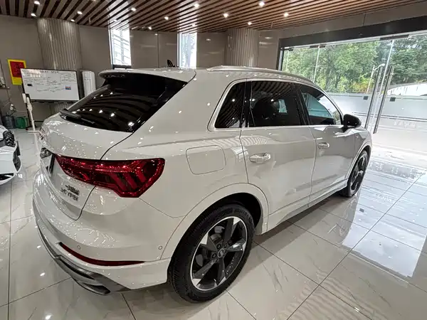 Audi Q3 2022