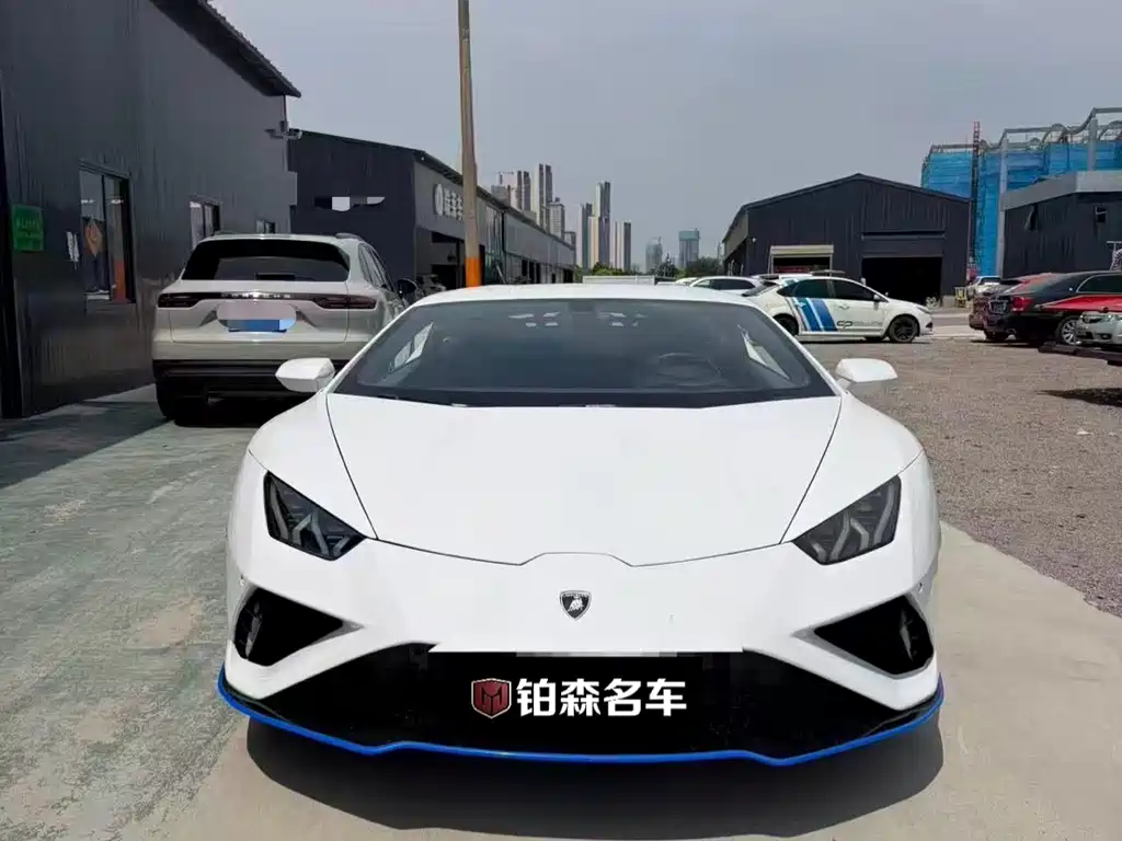 Lamborghini Huracán 2021