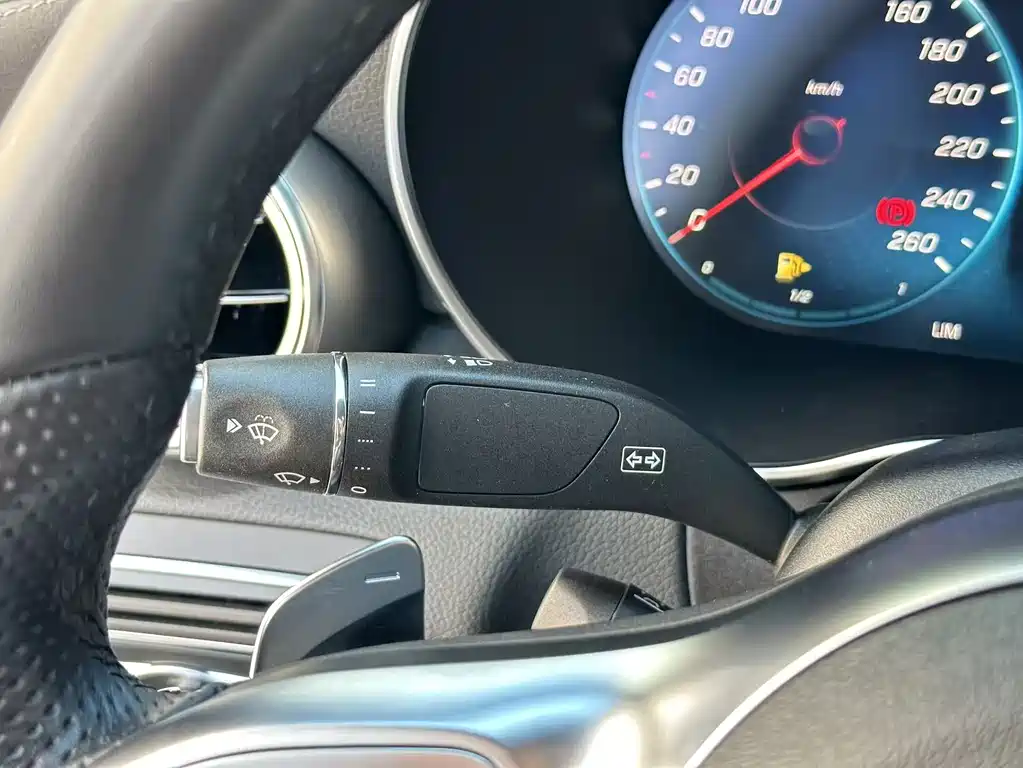Mercedes-Benz C-Class 2019 — фото 17
