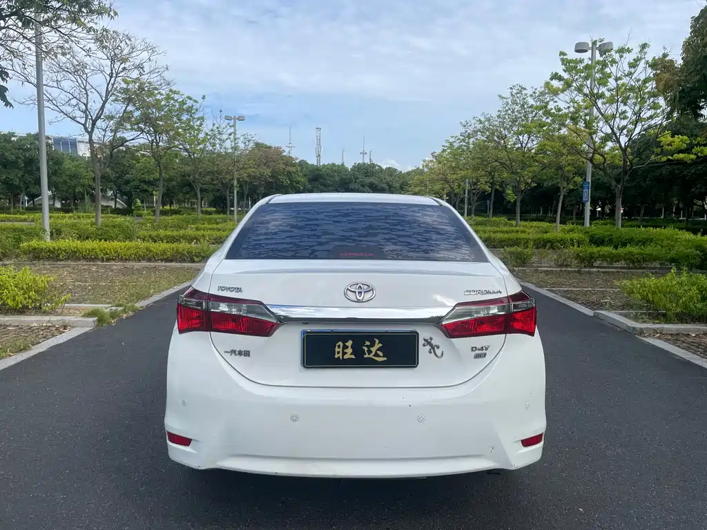 Toyota Corolla 2018 — фото 8