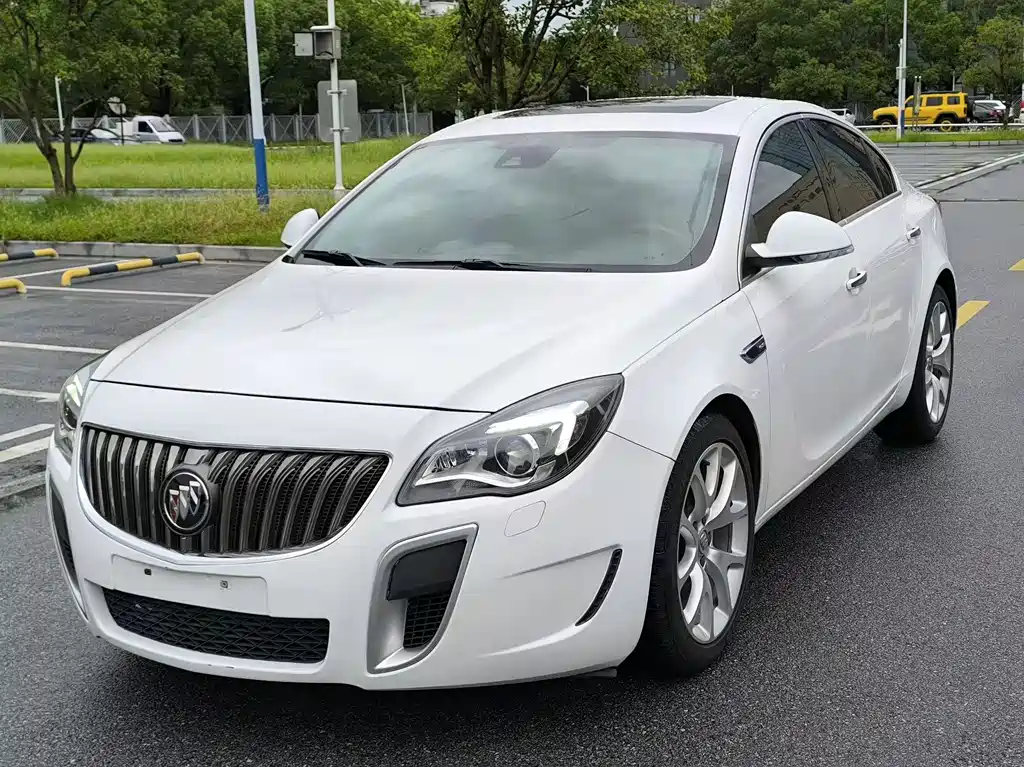 Buick Regal 2014 — фото 1