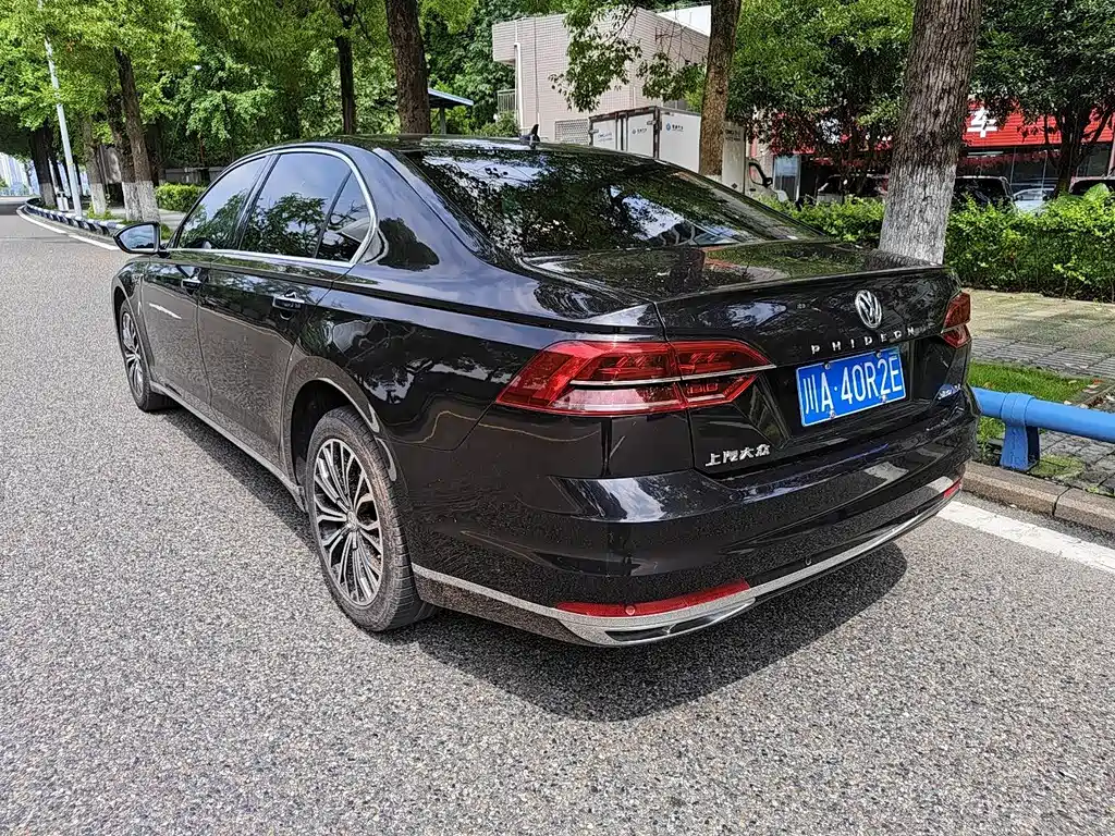 Volkswagen Phideon 2018 — фото 7