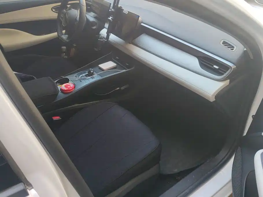 BYD Seal 05 DM-i 2025 — фото 8