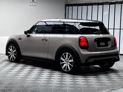 MINI MINI 2023