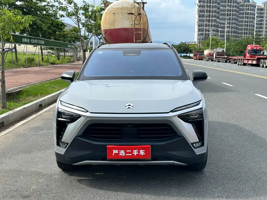 NIO ES8 2022