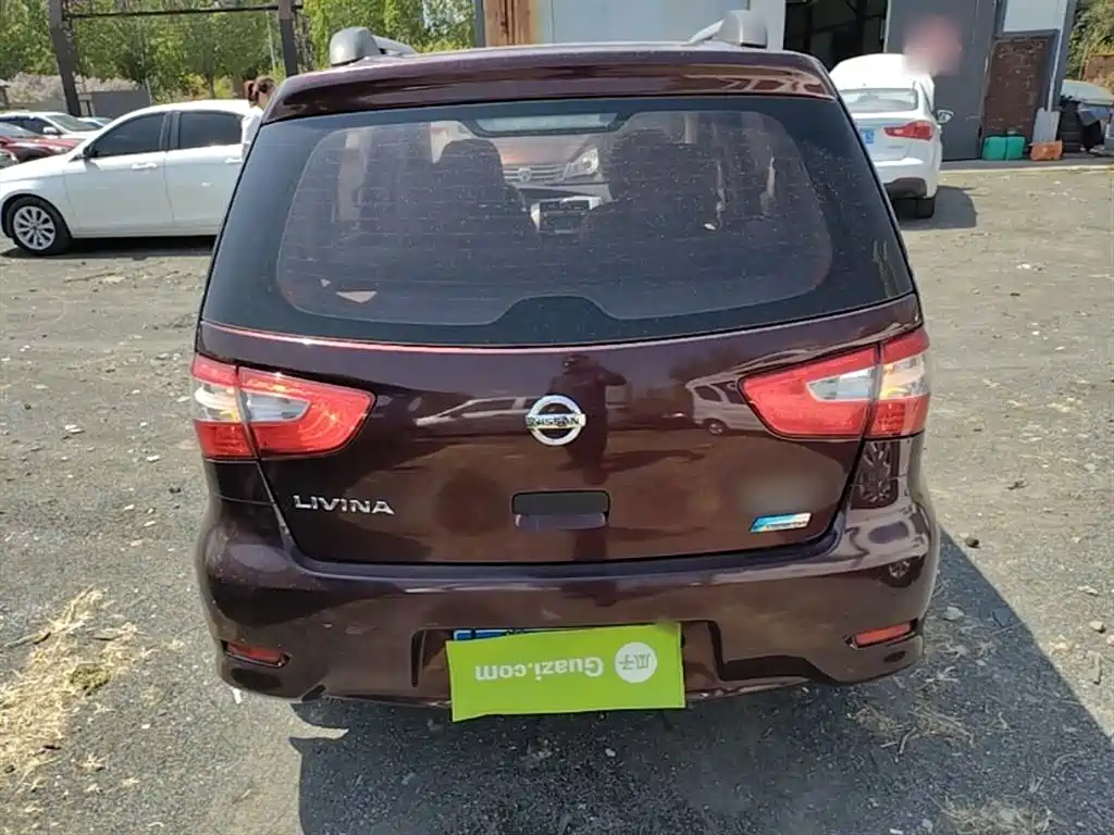 Nissan Livina 2015 — фото 6