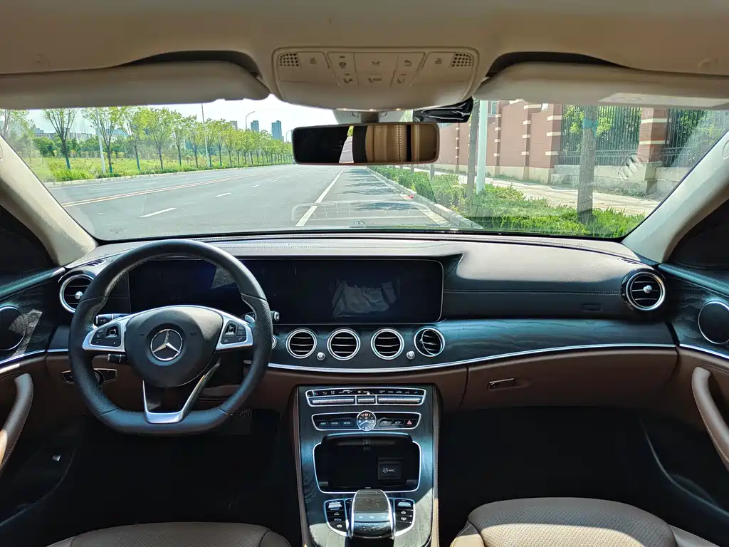 Mercedes-Benz E-Class 2018