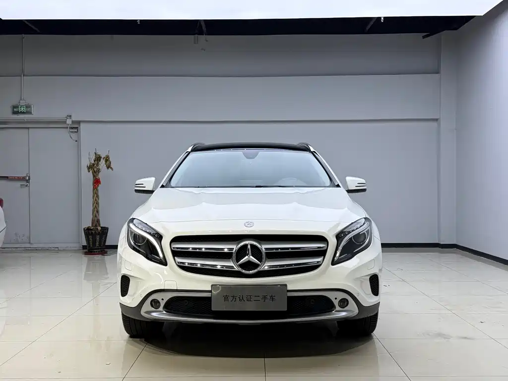Mercedes-Benz GLA 2016