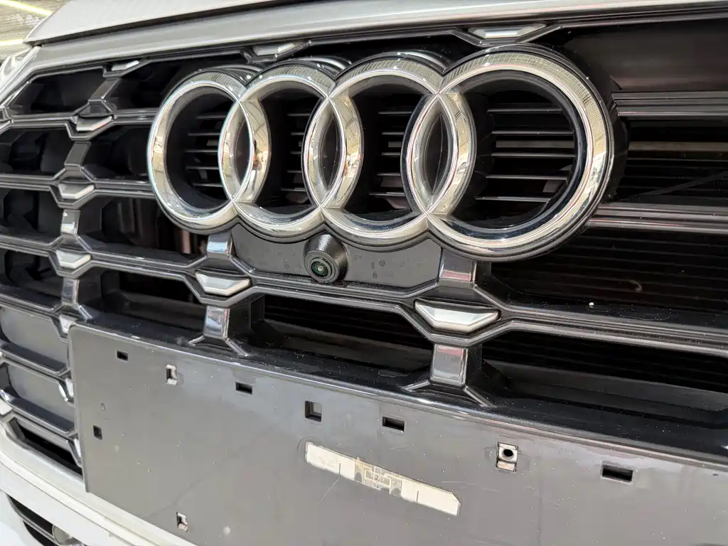 Audi Q3 2022 — фото 18