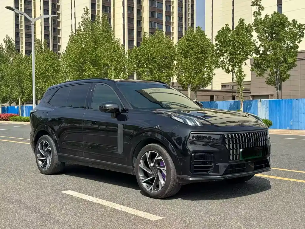 Lynk & Co 09 EM-P 2022