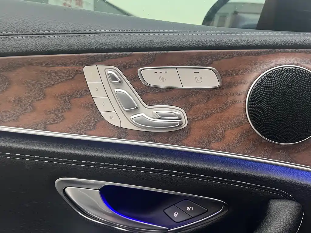 Mercedes-Benz E-Class 2018 — фото 10