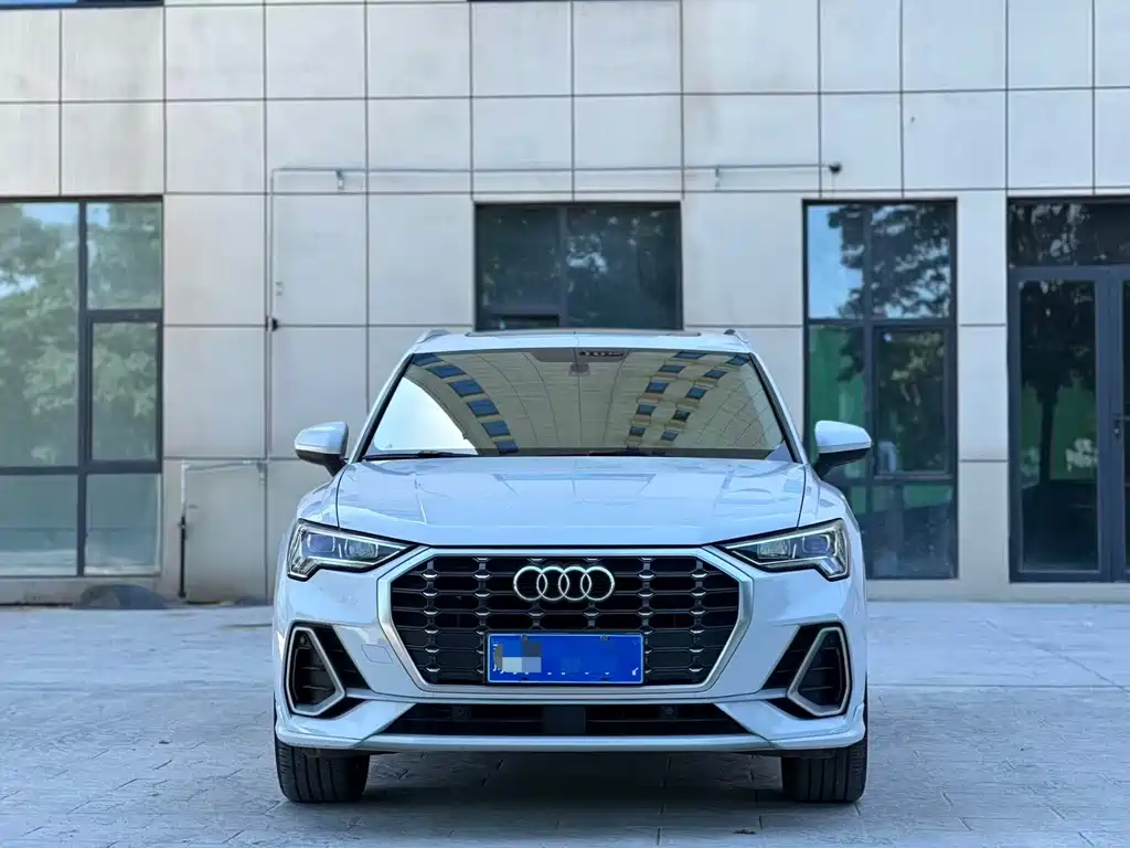 Audi Q3 2021 — фото 2