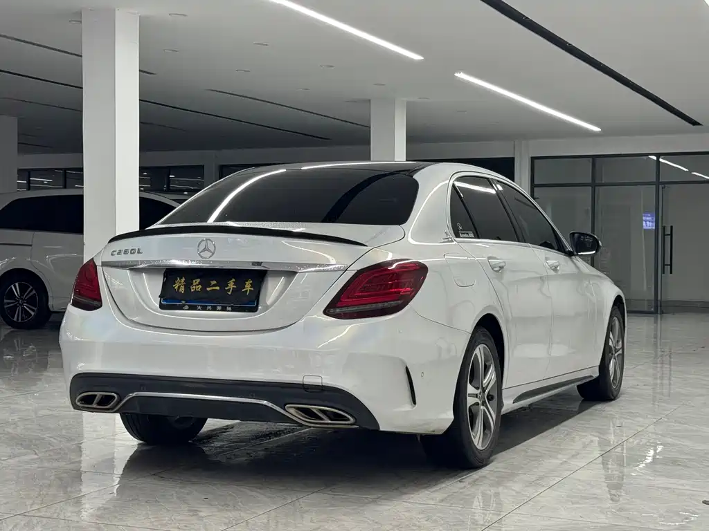 Mercedes-Benz C-Class 2020