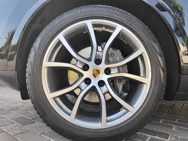 Porsche Cayenne 2021