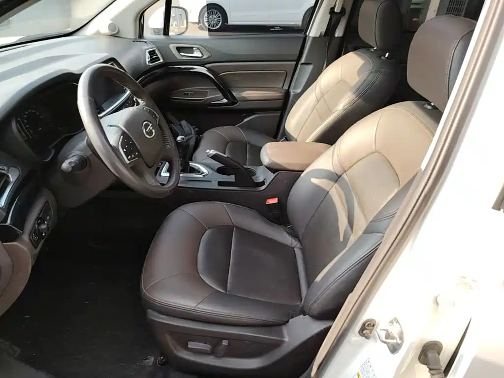 GAC Motor Trumpchi GS4 2016 — фото 15