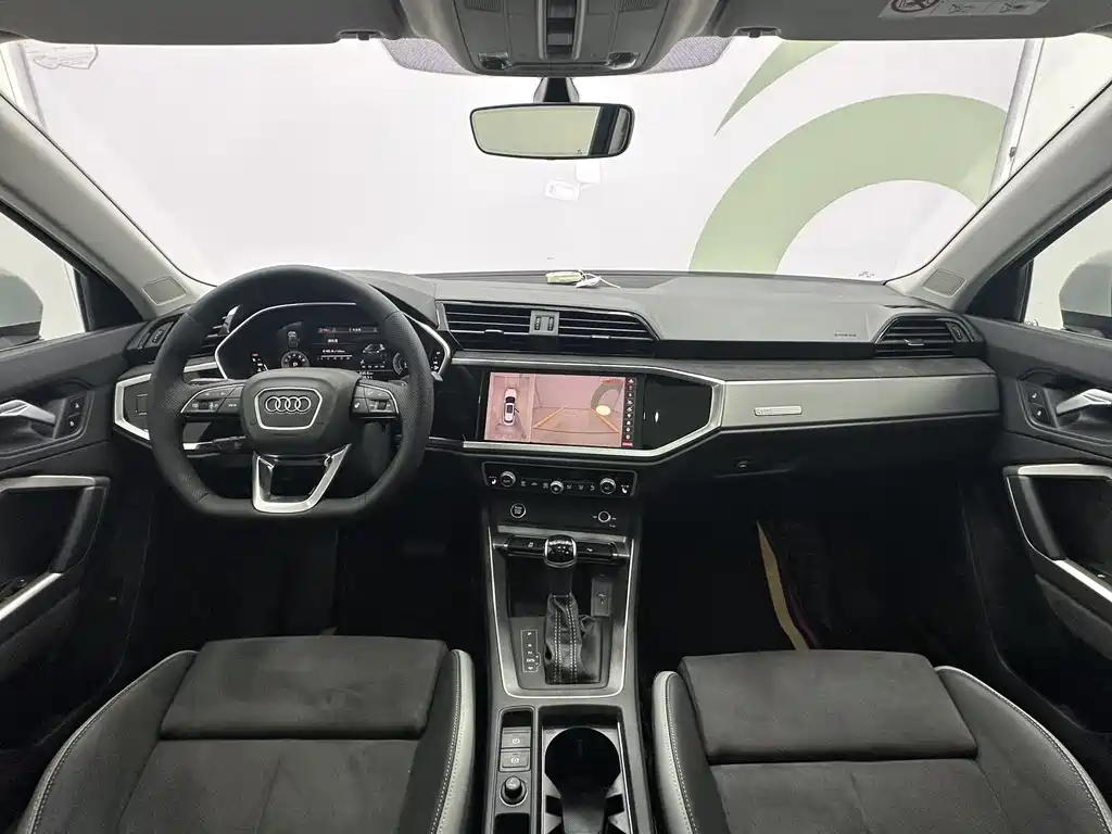 Audi Q3 2023 — фото 10