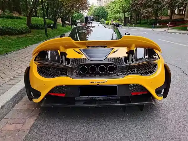 McLaren 720S 2021