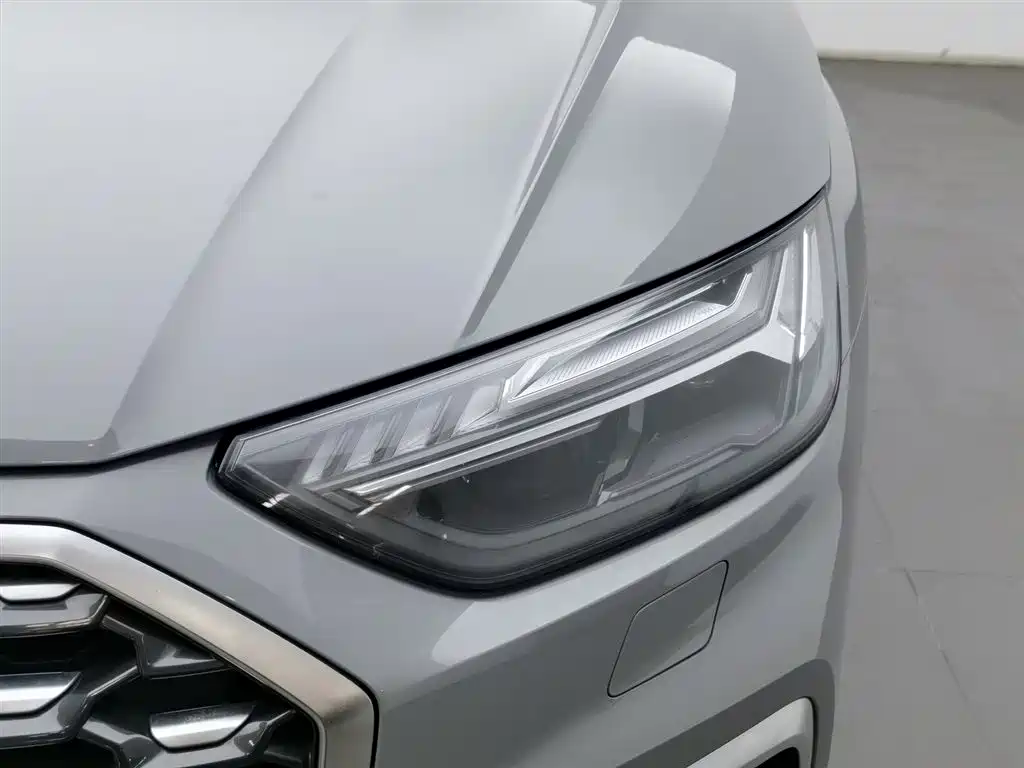 Audi Q5L Sportback 2022 — фото 7
