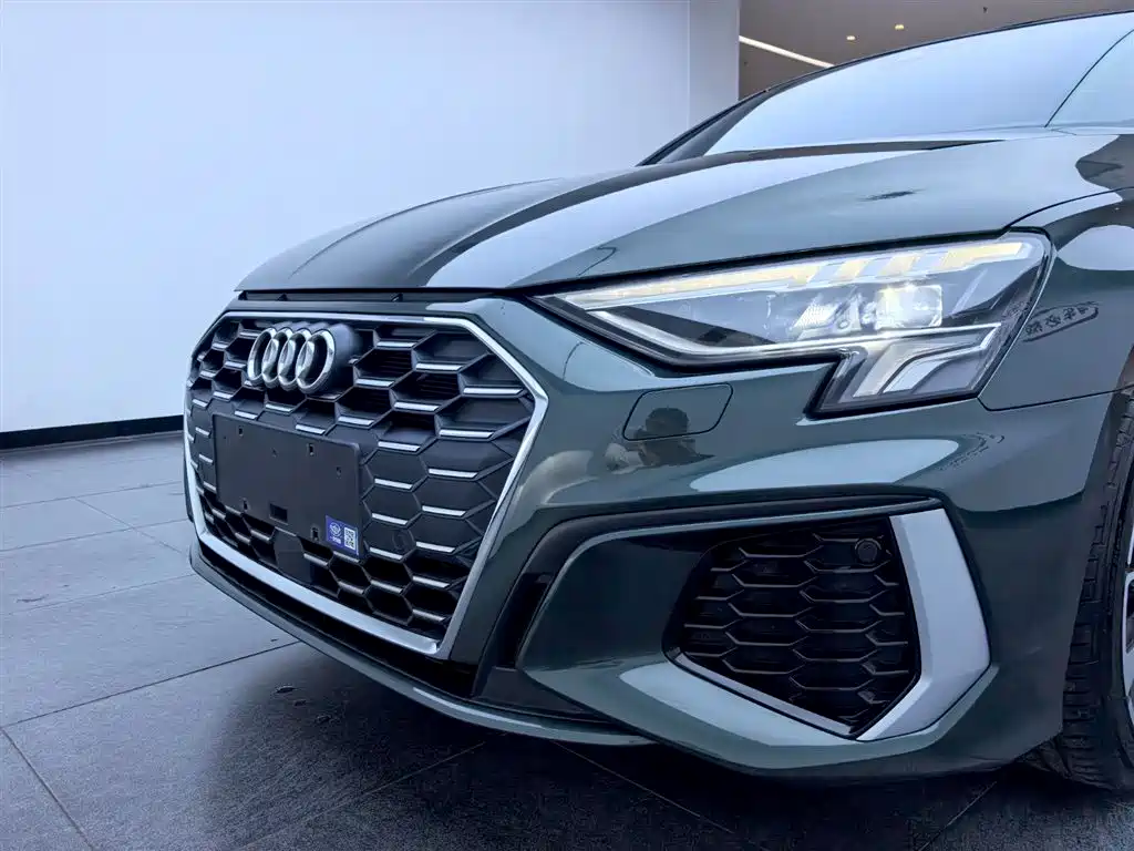 Audi A3 2023 — фото 19