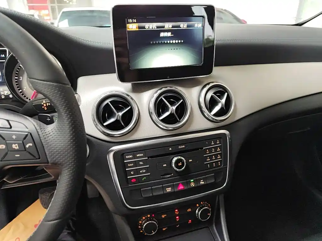 Mercedes-Benz GLA 2016 — фото 20