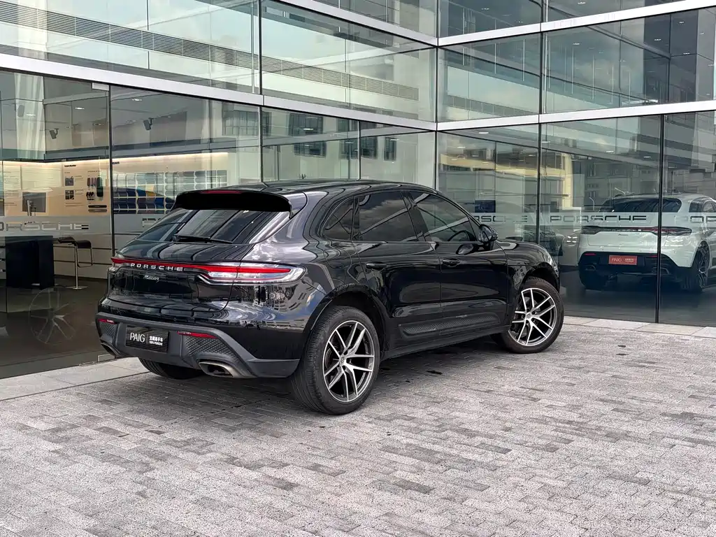 Porsche Macan 2023 — фото 4